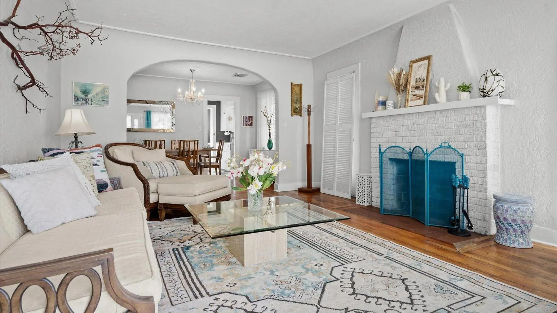 Historic House Villa Phoenix Semesterbostad